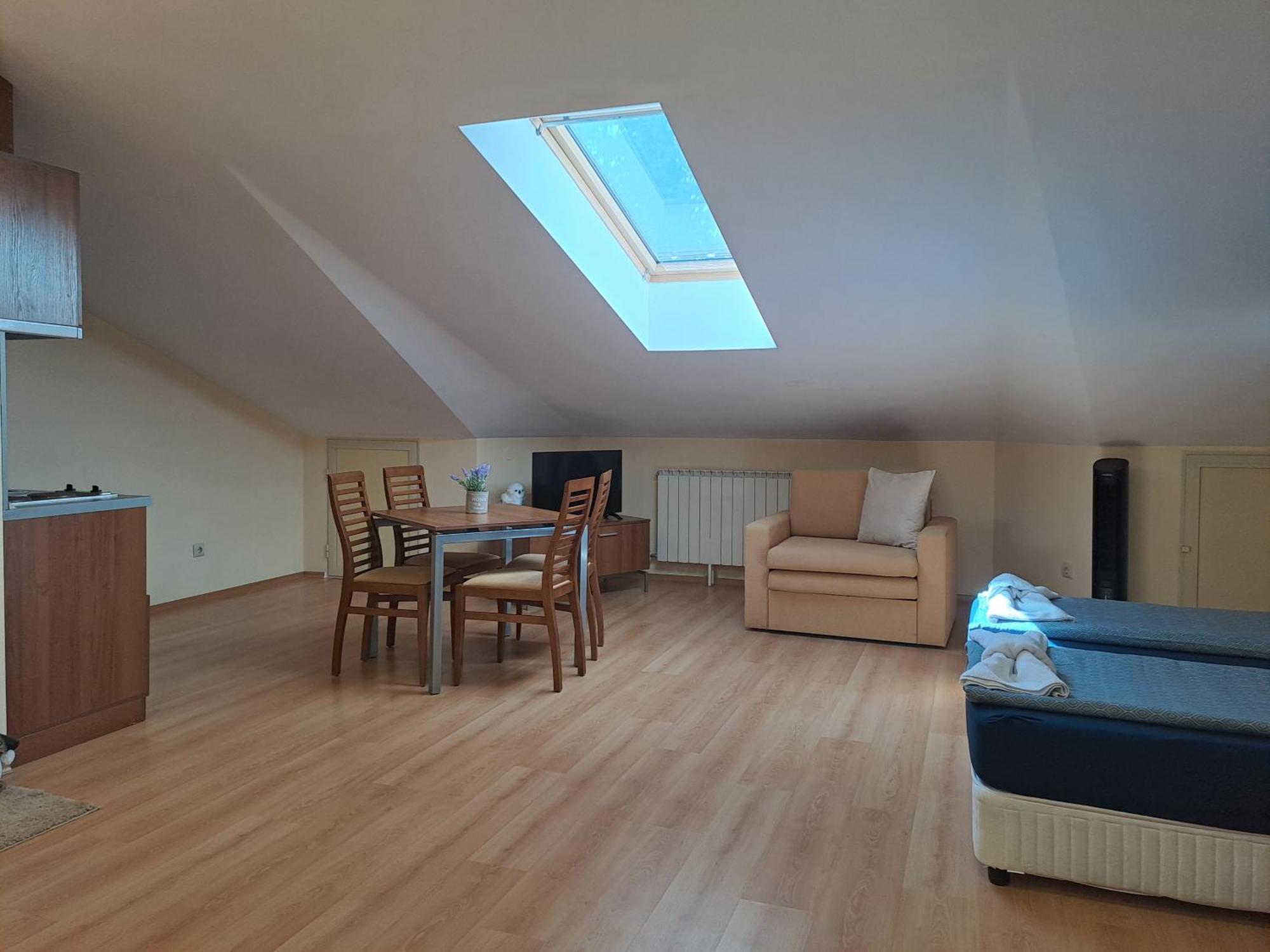 Family Studio 407, Villa Park 波罗维茨 外观 照片